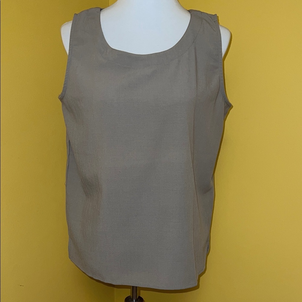 Sag Harbor Classic Beige Sleeveless Top